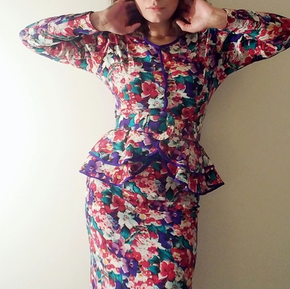 Argenti Dresses & Skirts - Vintage Argenti 3-piece Floral Suit